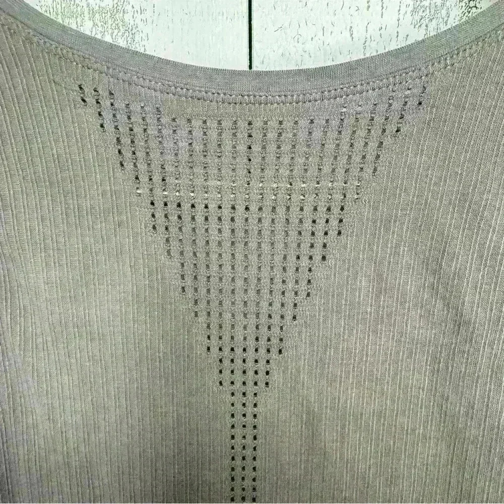Athleta Pura Tank Top Size XS Ribbed Organic Cotton Gray Seamless Fitted - Picture 7 of 7